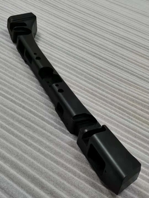 El CNC claro transparente que trabajaba a máquina alto plástico de las piezas pulió PMMA de acrílico